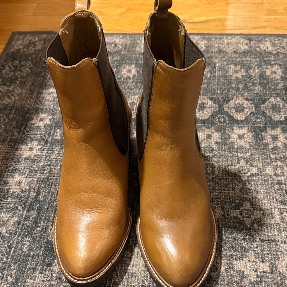Tan Thursday Leather Heeled Chelsea Boots